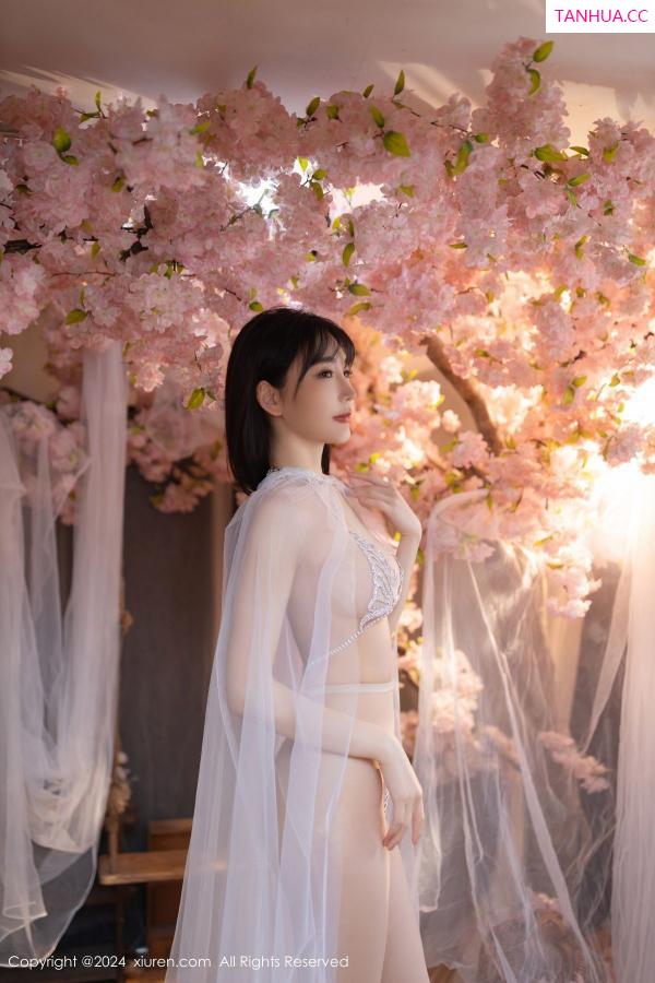 [XiuRen]高清写真图 2024.07.04 No.8807 陆萱萱 性感美腿